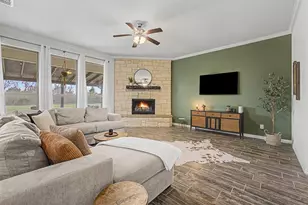 208 Blue Rdg Dr, Waxahachie, TX 75167 - Photo 9