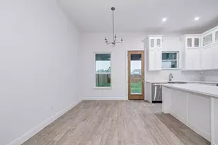 204 High Rdg Ct, Godley, TX 76044 - Photo 11