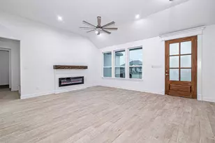 204 High Rdg Ct, Godley, TX 76044 - Photo 3