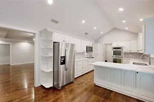 3713 Teal Ln, Bedford, TX 76021 - Photo 11