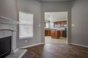 9221 Marilyn Dr, White Settlement, TX 76108 - Photo 13