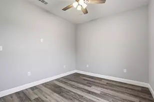 3611 Broken Bow Dr, Granbury, TX 76048 - Photo 29