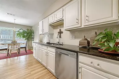 2705 Country Place Drive, Carrollton, TX 75006 - Photo 7