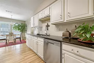 2705 Country Pl Dr, Carrollton, TX 75006 - Photo 7