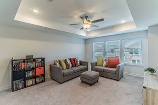 2758 Henson Ln, Garland, TX 75040 - Photo 13