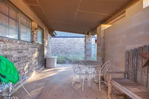 2542 Cloverleaf Ln, Abilene, TX 79601 - Photo 7