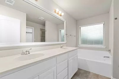 145 Wilson Cliff Drive, White Settlement, TX 76108 - Photo 17