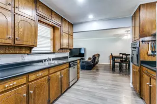 1904 Windlea Dr, Euless, TX 76040 - Photo 11