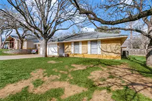 1904 Windlea Dr, Euless, TX 76040 - Photo 3