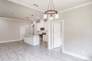 213 S Loveless St, Bullard, TX 75757 - Photo 5