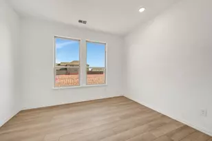 5404 Magallon Ln, Aubrey, TX 76227 - Photo 11