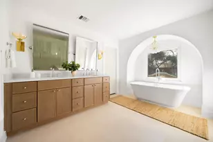 9210 Windy Crest Dr, Dallas, TX 75243 - Photo 21