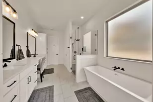 520 Bonnards Peak Rd, Burleson, TX 76028 - Photo 25