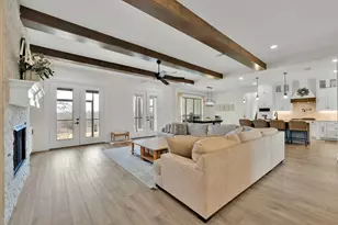 520 Bonnards Peak Rd, Burleson, TX 76028 - Photo 11