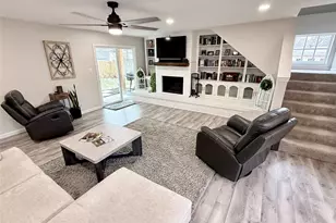 1906 Colony Dr, Irving, TX 75061 - Photo 9