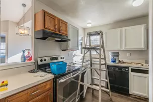 431 Pogue St, Cedar Hill, TX 75104 - Photo 5