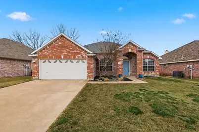 218 Quail Meadows Lane, Arlington, TX 76002 - Photo 1