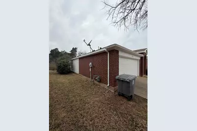 1937 Earnhardt Way, Dallas, TX 75217 - Photo 3