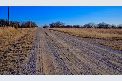 107 W Huron Circle, Nocona, TX 76255 - Photo 17