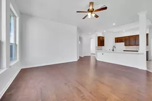 6980 Catamaran Dr, Grand Prairie, TX 75054 - Photo 9