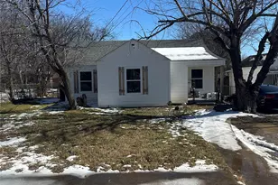 903 SW 5th Ave SW, Mineral Wells, TX 76067 - Photo 1