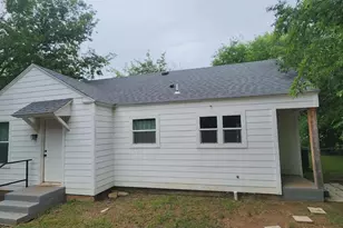 903 SW 5th Ave SW, Mineral Wells, TX 76067 - Photo 3