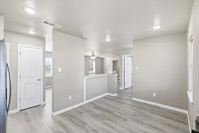 412 N Dallas Street, Pilot Point, TX 76258 - Photo 9