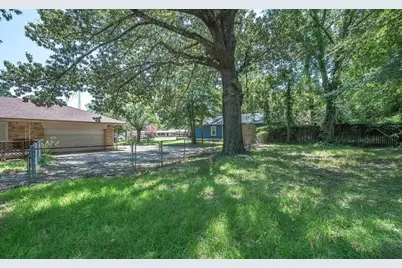 439 Main, Van, TX 75790 - Photo 11