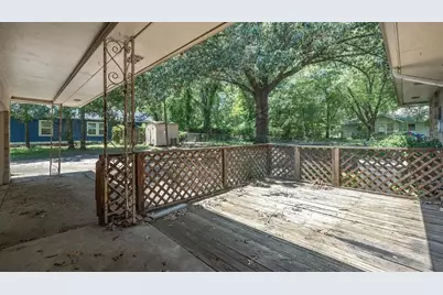 439 Main, Van, TX 75790 - Photo 9