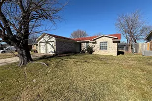 613 Dawn Dr, Garland, TX 75040 - Photo 1