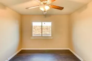 2913 Cotton Gum Rd, Garland, TX 75044 - Photo 5