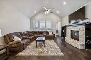 12128 Curry Creek Dr, Frisco, TX 75035 - Photo 7