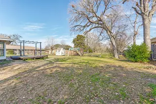 1511 Proctor Ave, Mt Pleasant, TX 75455 - Photo 31