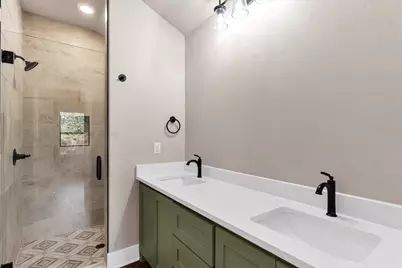 811 Branding Iron Trail, Granbury, TX 76049 - Photo 25