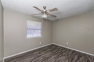 300 W Wintergreen Rd, DeSoto, TX 75115 - Photo 11