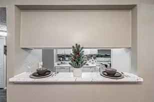 300 W Wintergreen Rd, DeSoto, TX 75115 - Photo 9