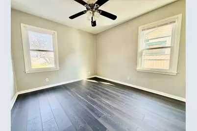 512 NW Lorna Street, Burleson, TX 76028 - Photo 9