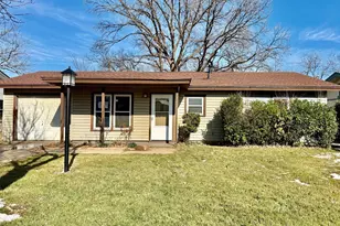 512 NW Lorna St, Burleson, TX 76028 - Photo 1