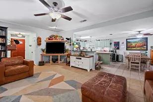 217 King Arthur Dr, Weatherford, TX 76086 - Photo 13