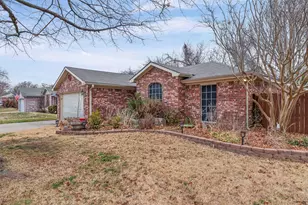 217 King Arthur Dr, Weatherford, TX 76086 - Photo 3