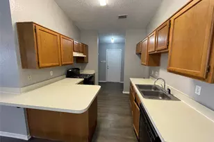 1722 Carrington Dr, Glenn Heights, TX 75154 - Photo 7