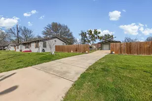 2200 Mangum St, Commerce, TX 75428 - Photo 27