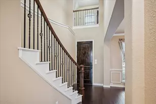 2348 Fountain Gate Dr, Little Elm, TX 75068 - Photo 3