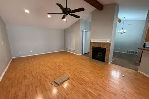 1109 Hemlock Dr, DeSoto, TX 75115 - Photo 3