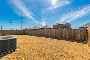 1013 McDonald Dr, Crowley, TX 76036 - Photo 23