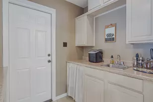 1910 New Castle Ct, Arlington, TX 76013 - Photo 23