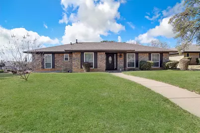 1910 New Castle Court, Arlington, TX 76013 - Photo 1