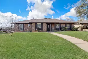 1910 New Castle Ct, Arlington, TX 76013 - Photo 1