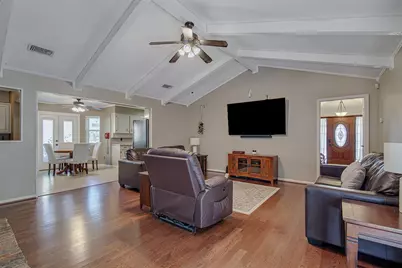 1910 New Castle Court, Arlington, TX 76013 - Photo 19