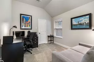 1415 Huntsman Ridge Ln, Arlington, TX 76005 - Photo 9